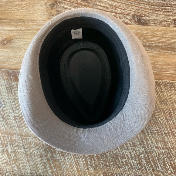 Y2K Fedora - Picture 5 of 8